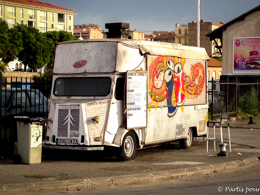 Camion Street Art Ajaccio Salon Blogueurs Voyage