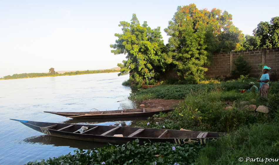 Au bord du fleuve Niger à Bamako, Mali