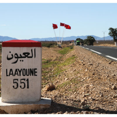 Carte postale "Vers Laayoune, Maroc" - Partis pour