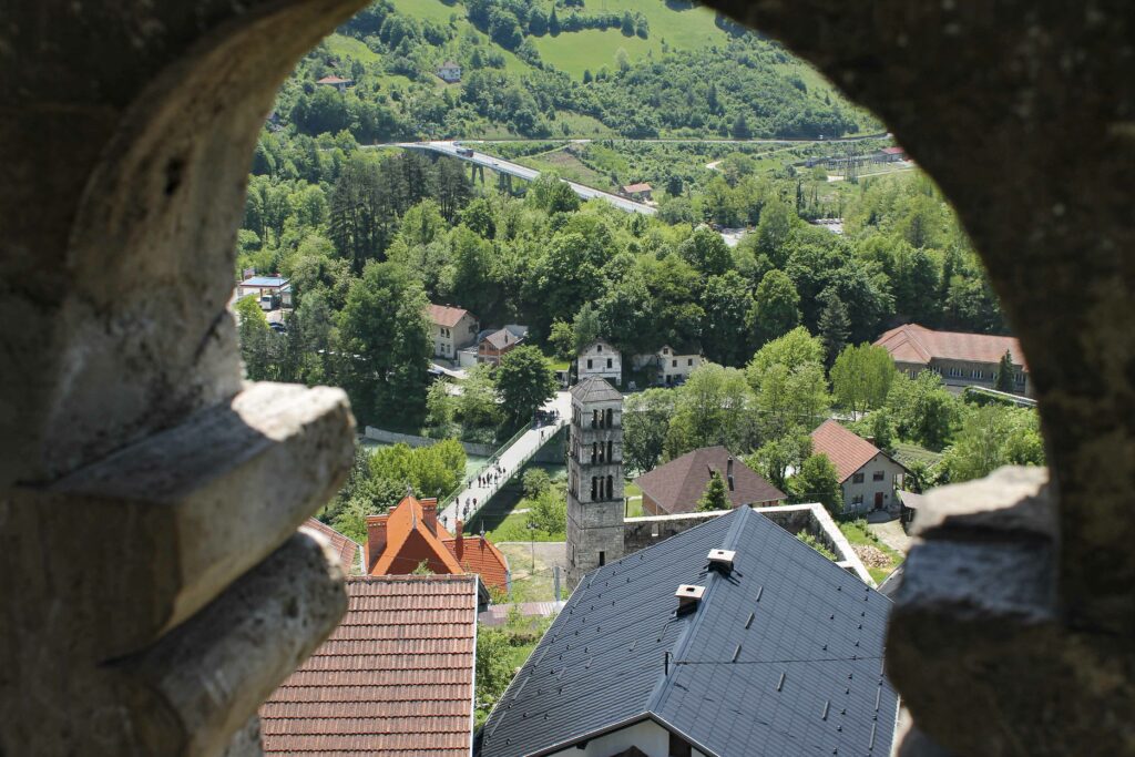 Jajce_Bosnie_PartisPour-4 Depuis les remparts de Jajce. Itinéraire d'un road trip en Bosnie. Partis Pour