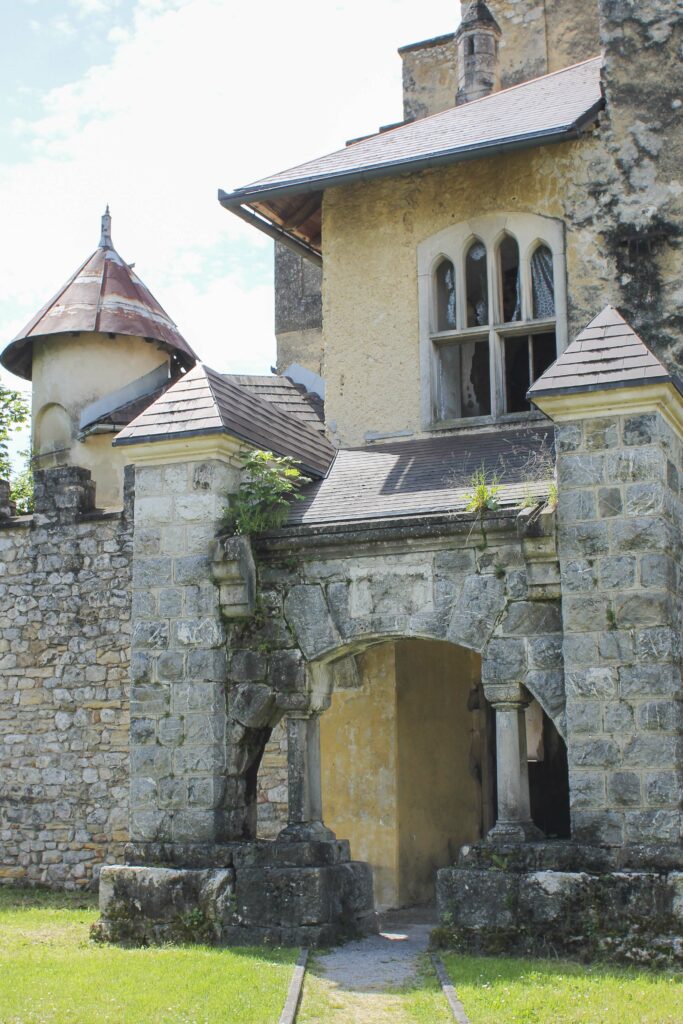 Ostrozac_Chateau_Bosnie_PartisPour-2 Chateau d'Ostrozac. Itinéraire d'un road trip en Bosnie. Partis Pour