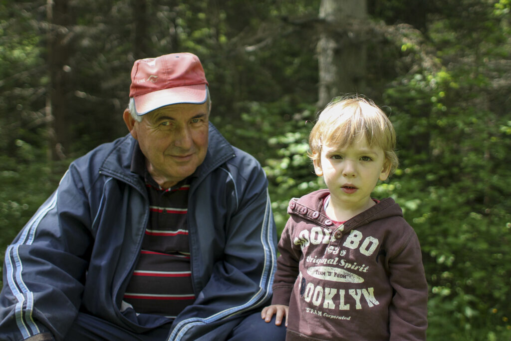 Vie-Camp_Zelenkovac_Bosnie_PartisPour-2 Rencontre autour du Camp Zelenkovac. Itinéraire d'un road trip en Bosnie avec un enfant. Partis Pour