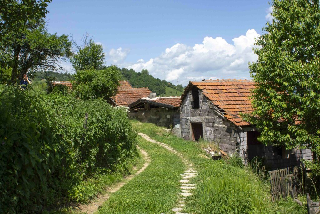 Visoko_Bosnie_PartisPour-2 Visoko. Itinéraire d'un road trip en Bosnie avec un enfant. Partis Pour